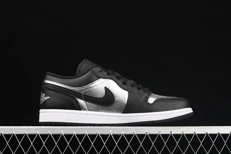 All categories Air Jordan Jordan series basketball shoes Air Jordan 1 Low G version pure original Air Jordan 1 Low AJ1 Joe 1 low-top black silver cultural and leisure sports sneakers DA5551-001